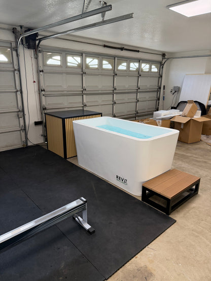 X Tub Acrylic Cold Plunge System with LUX 1.5 HP Chiller and Filtration