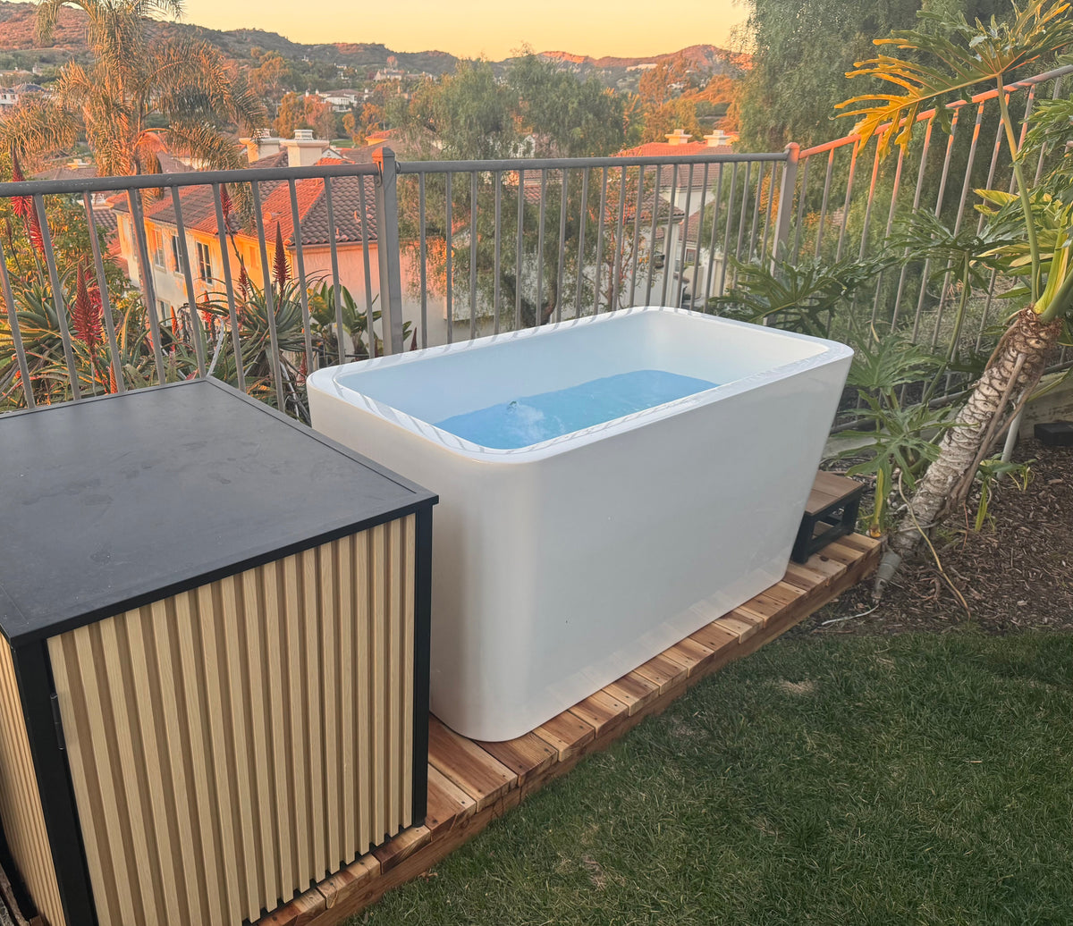 X Tub Acrylic Cold Plunge System with LUX 1.5 HP Chiller and Filtration
